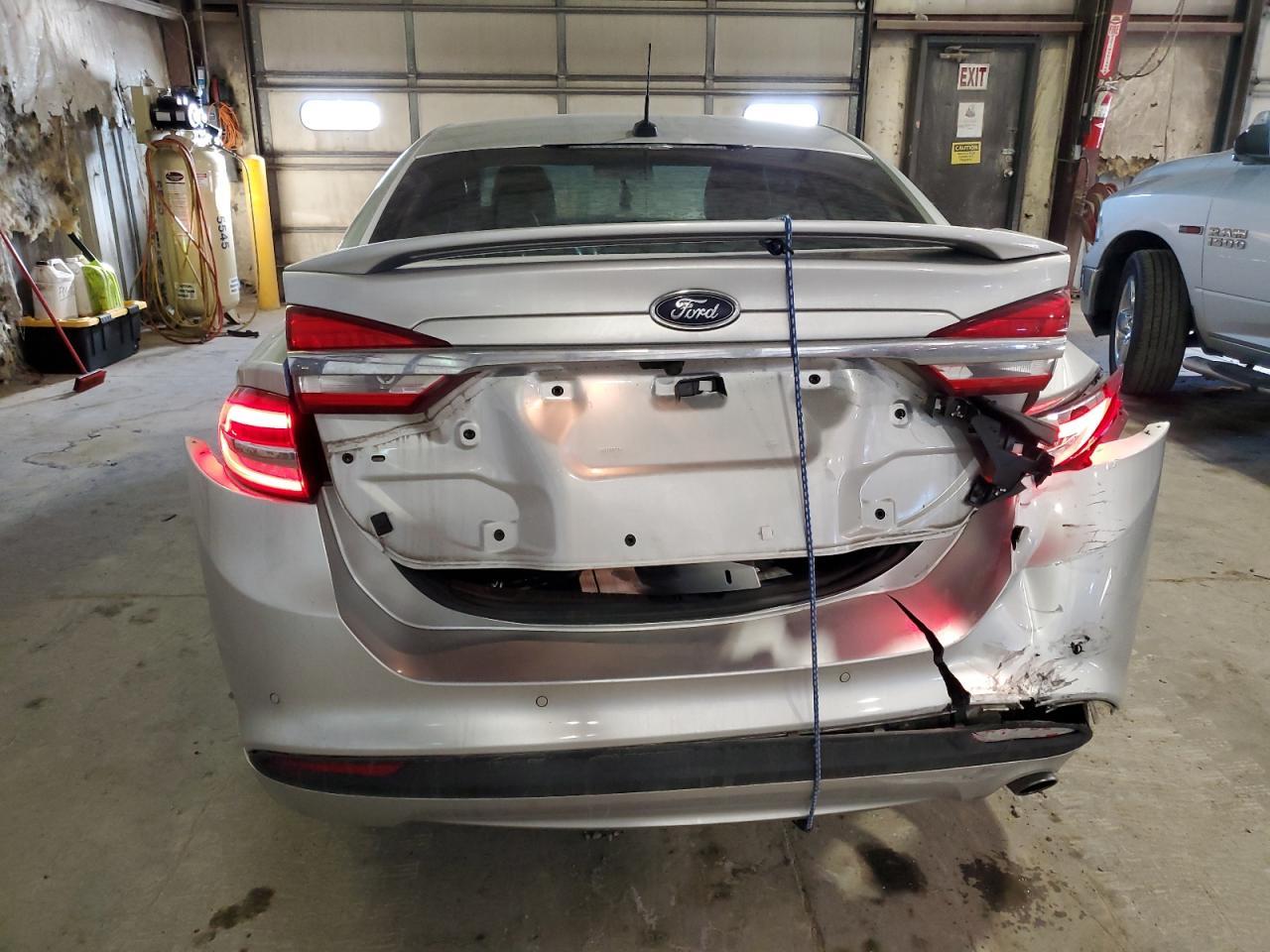 2017 FORD FUSION SE - Фото 6