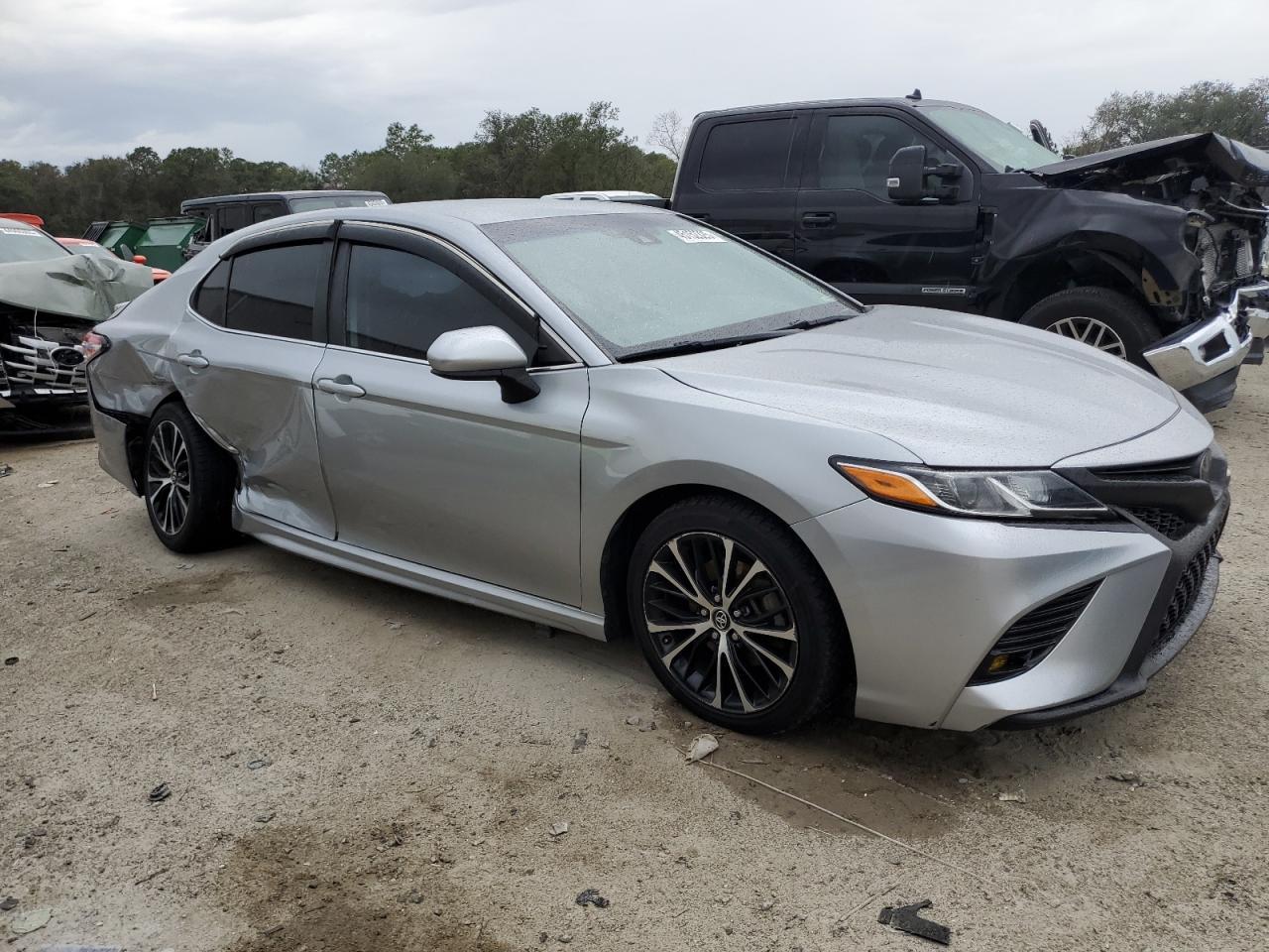 2020 TOYOTA CAMRY SE - Image 4