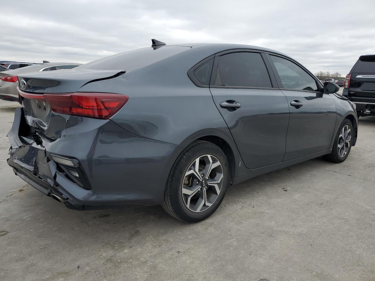 2021 KIA FORTE FE - Image 3
