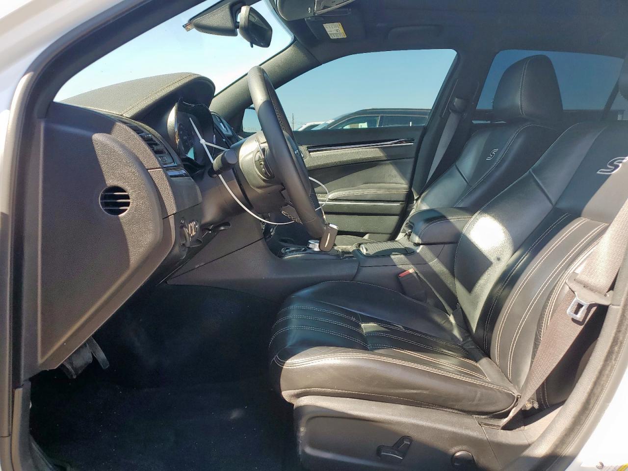2023 CHRYSLER 300 S - Image 7