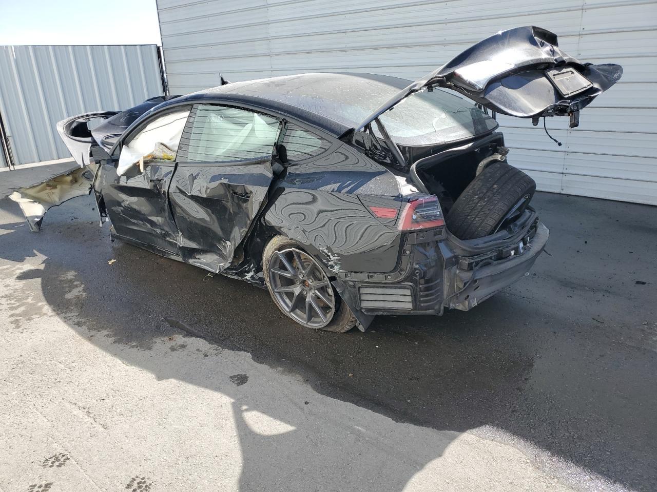 2023 TESLA MODEL 3 - Фото 2