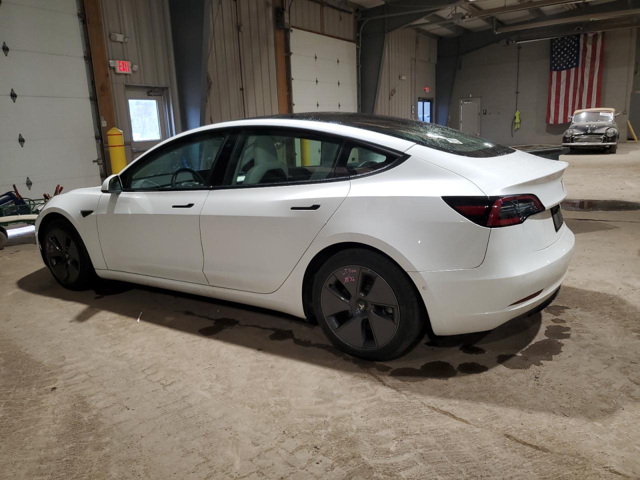 2022 TESLA MODEL 3 - Image 2