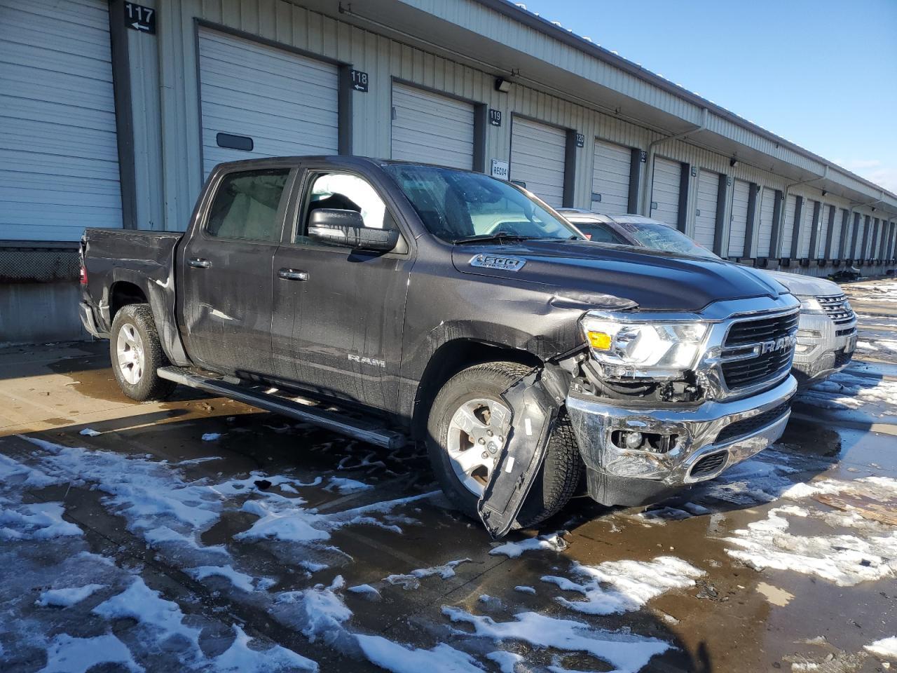 2019 RAM 1500 BIG H - Фото 4