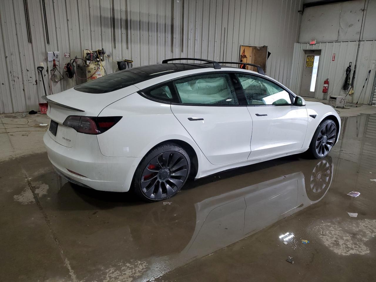 2021 TESLA MODEL 3 - Image 3