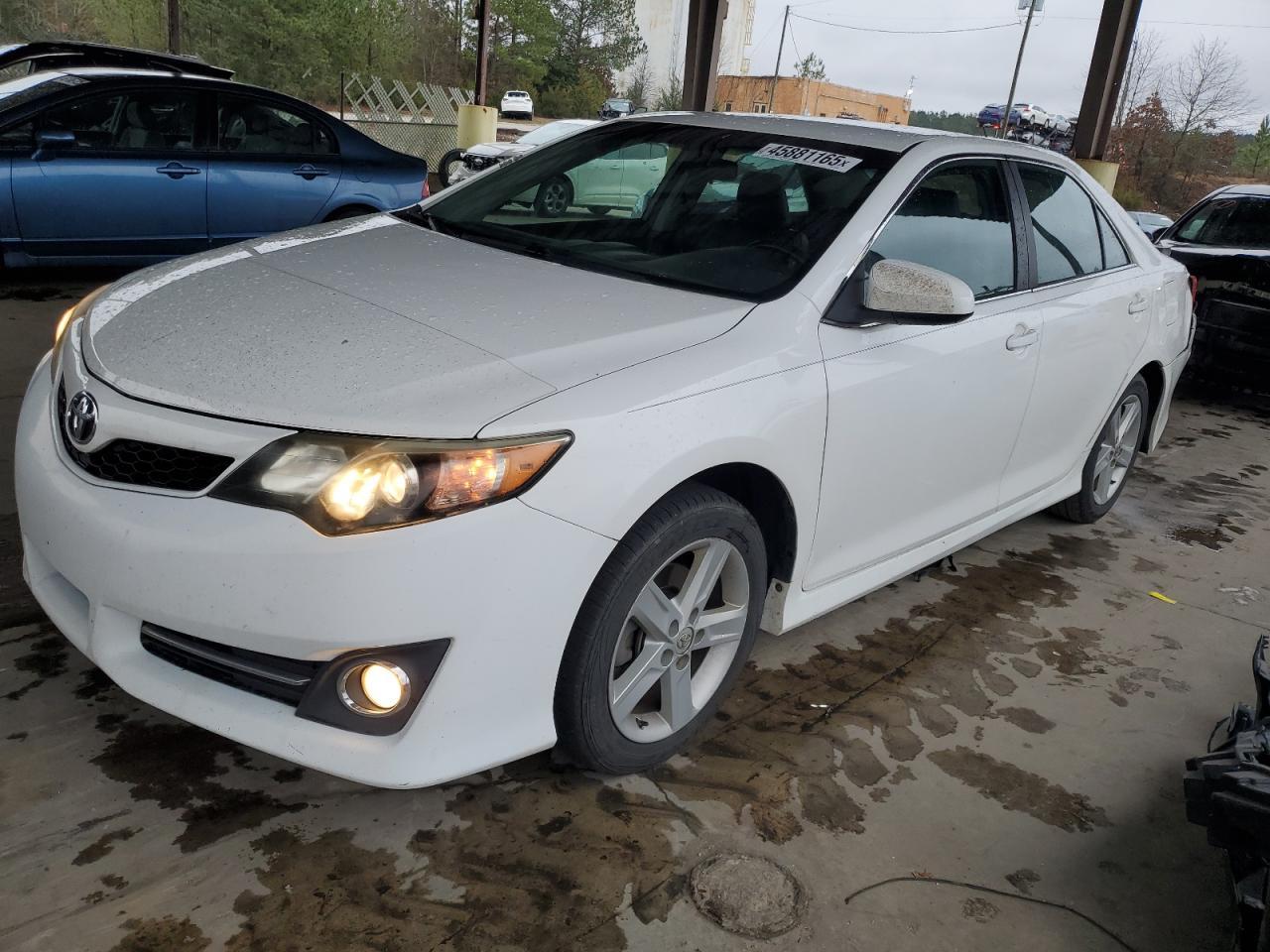 2014 TOYOTA CAMRY L