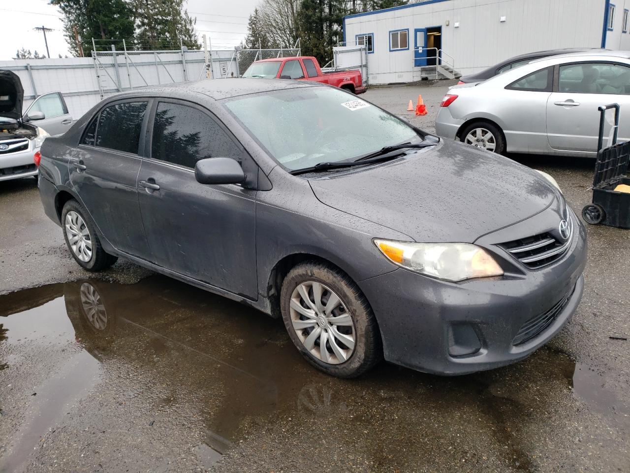 2013 TOYOTA COROLLA BA - Фото 4