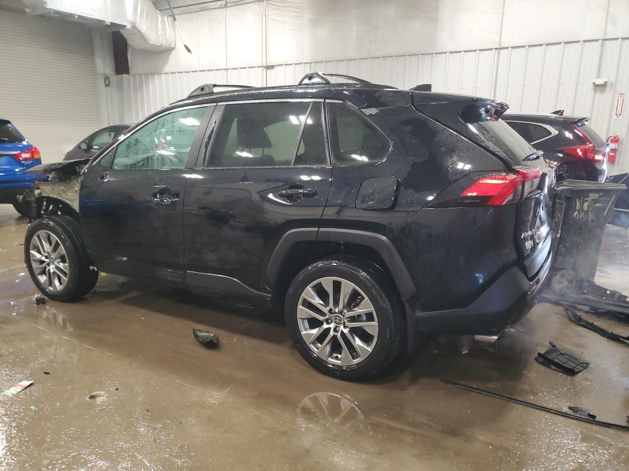 2022 TOYOTA RAV4 XLE P - Image 2