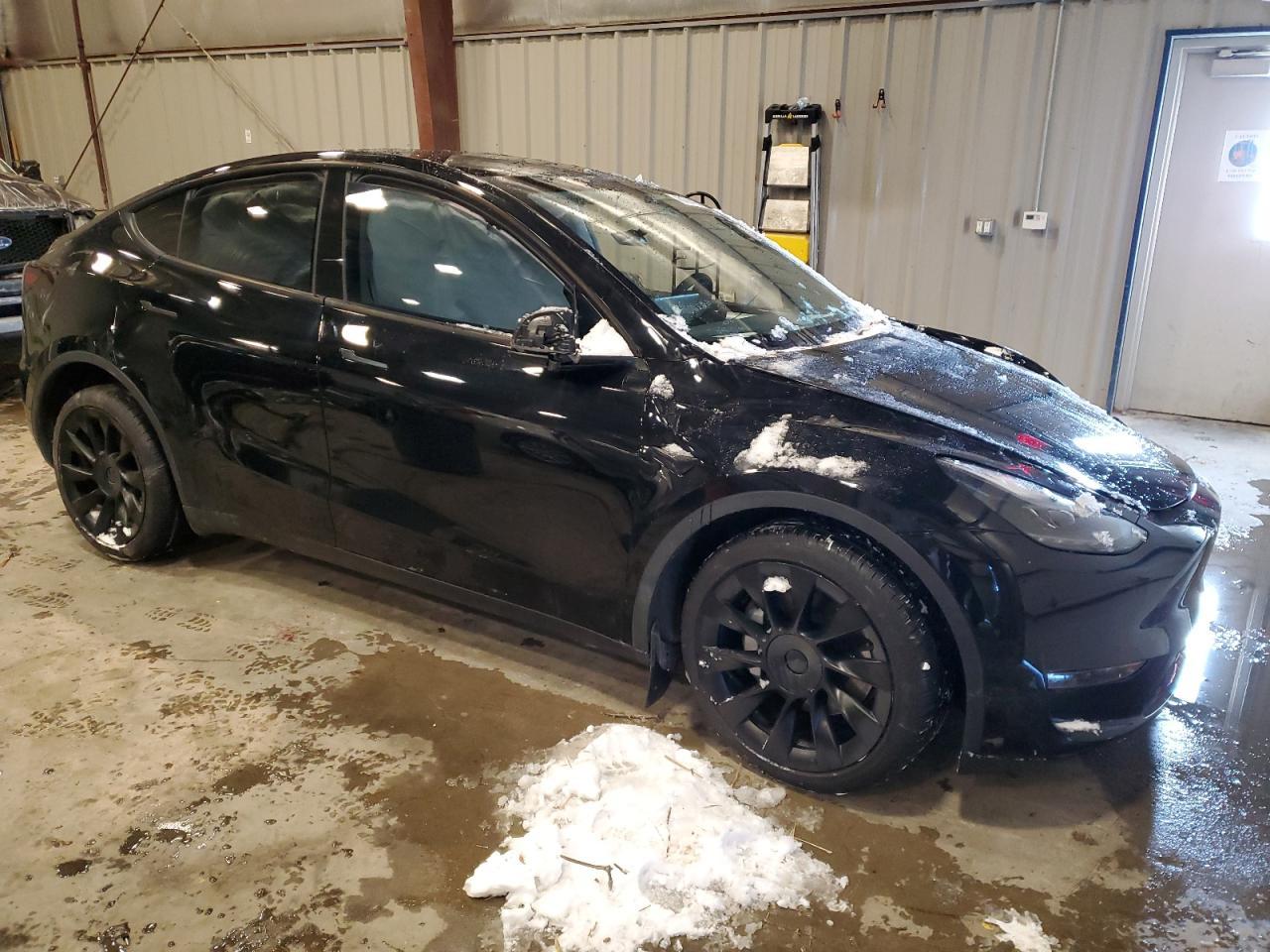 2024 TESLA MODEL Y - Image 4