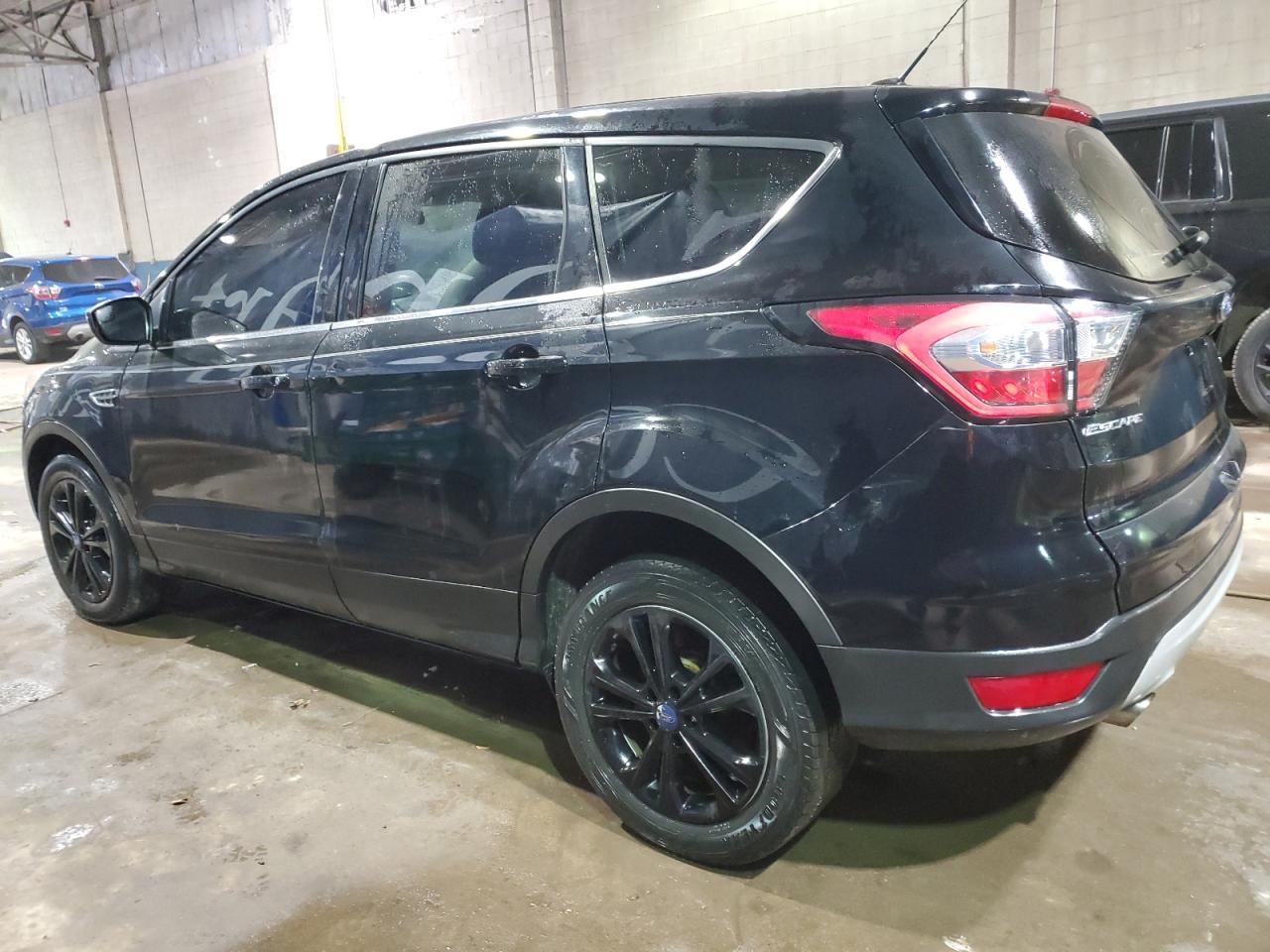 2017 FORD ESCAPE SE - Image 2