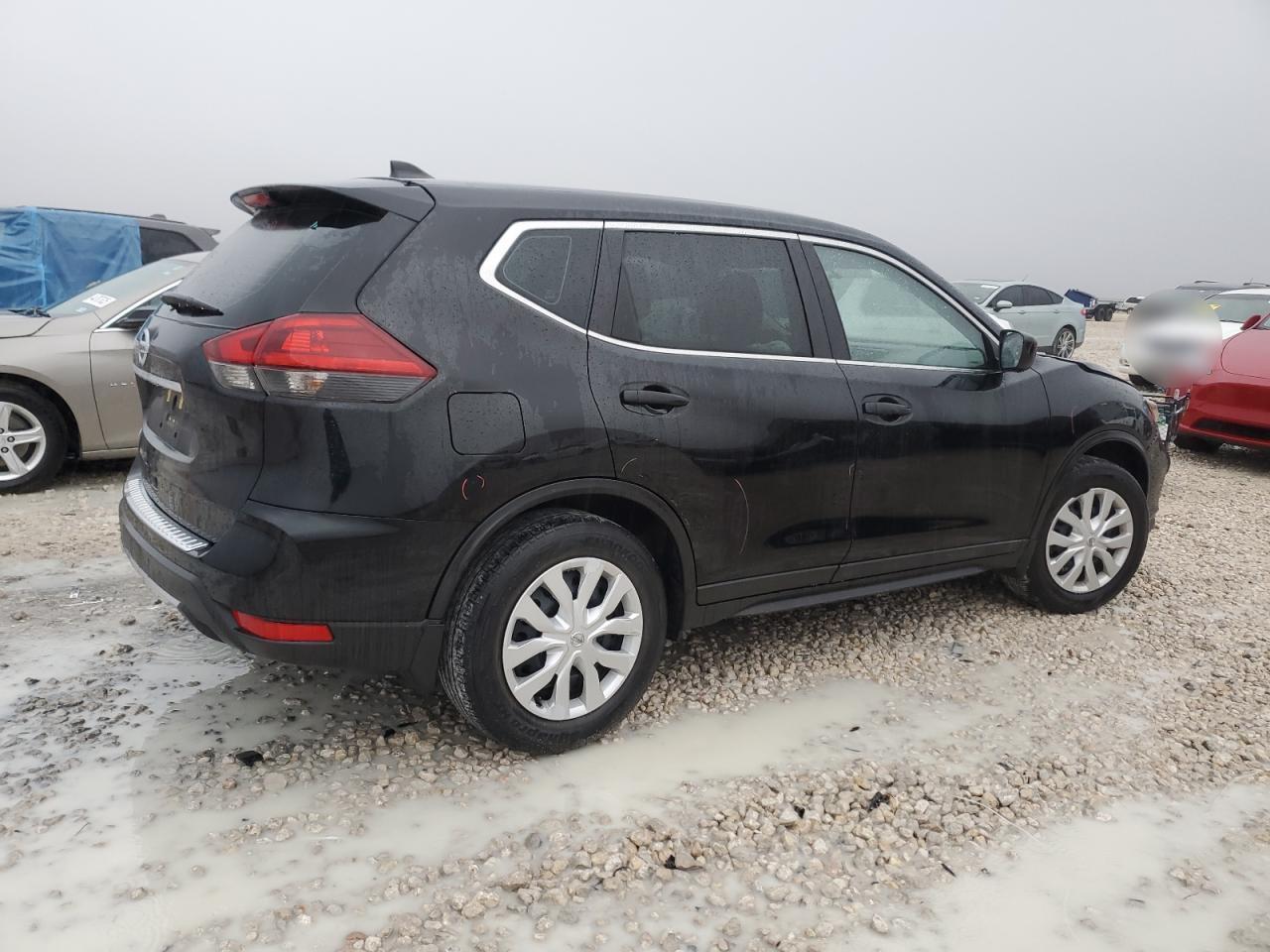 2018 NISSAN ROGUE S - Фото 3