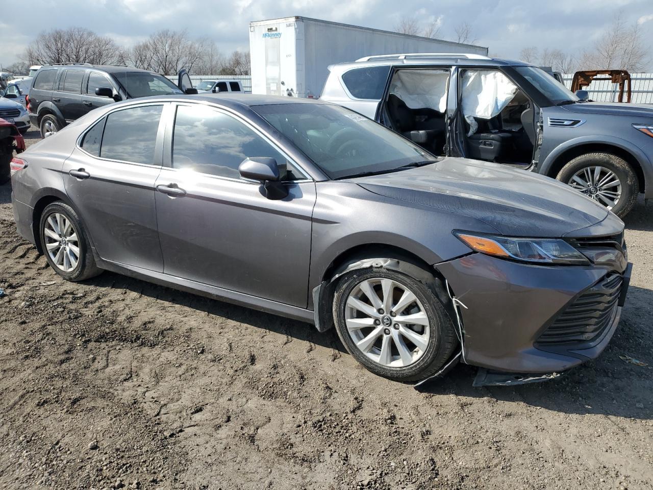 2018 TOYOTA CAMRY L - Image 4