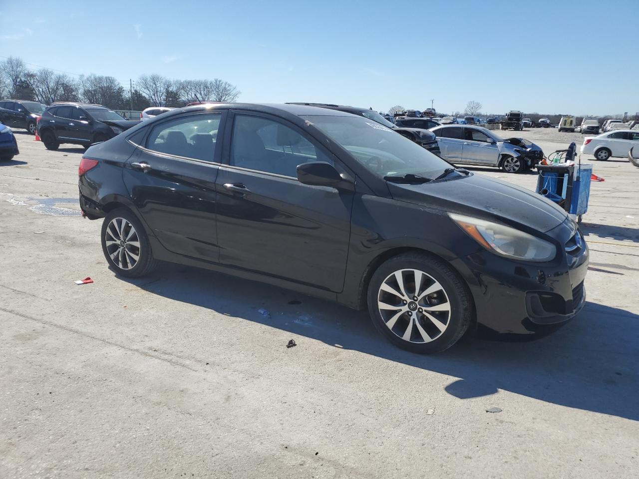 2017 HYUNDAI ACCENT SE - Image 4