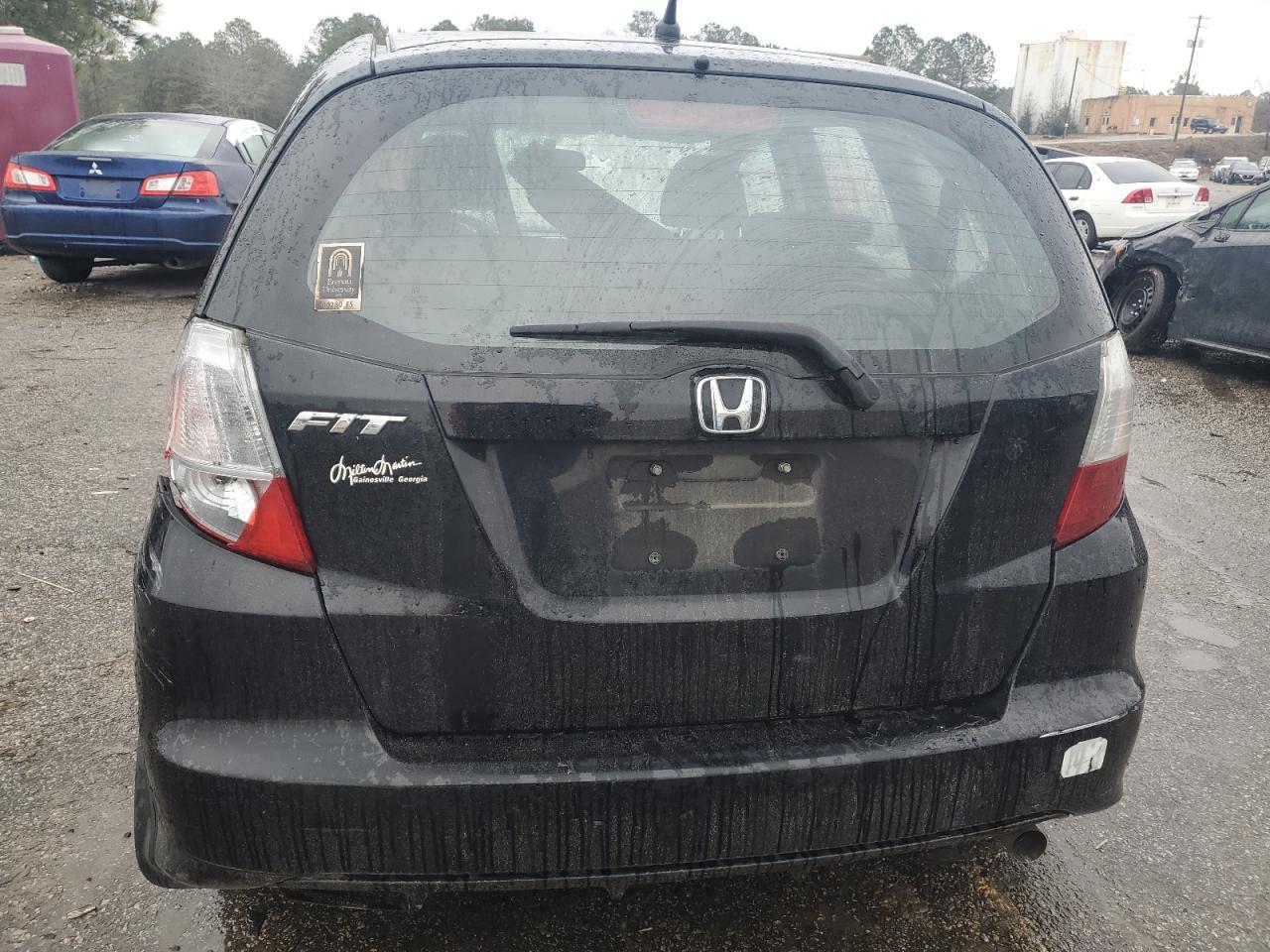 2011 HONDA FIT - Фото 6
