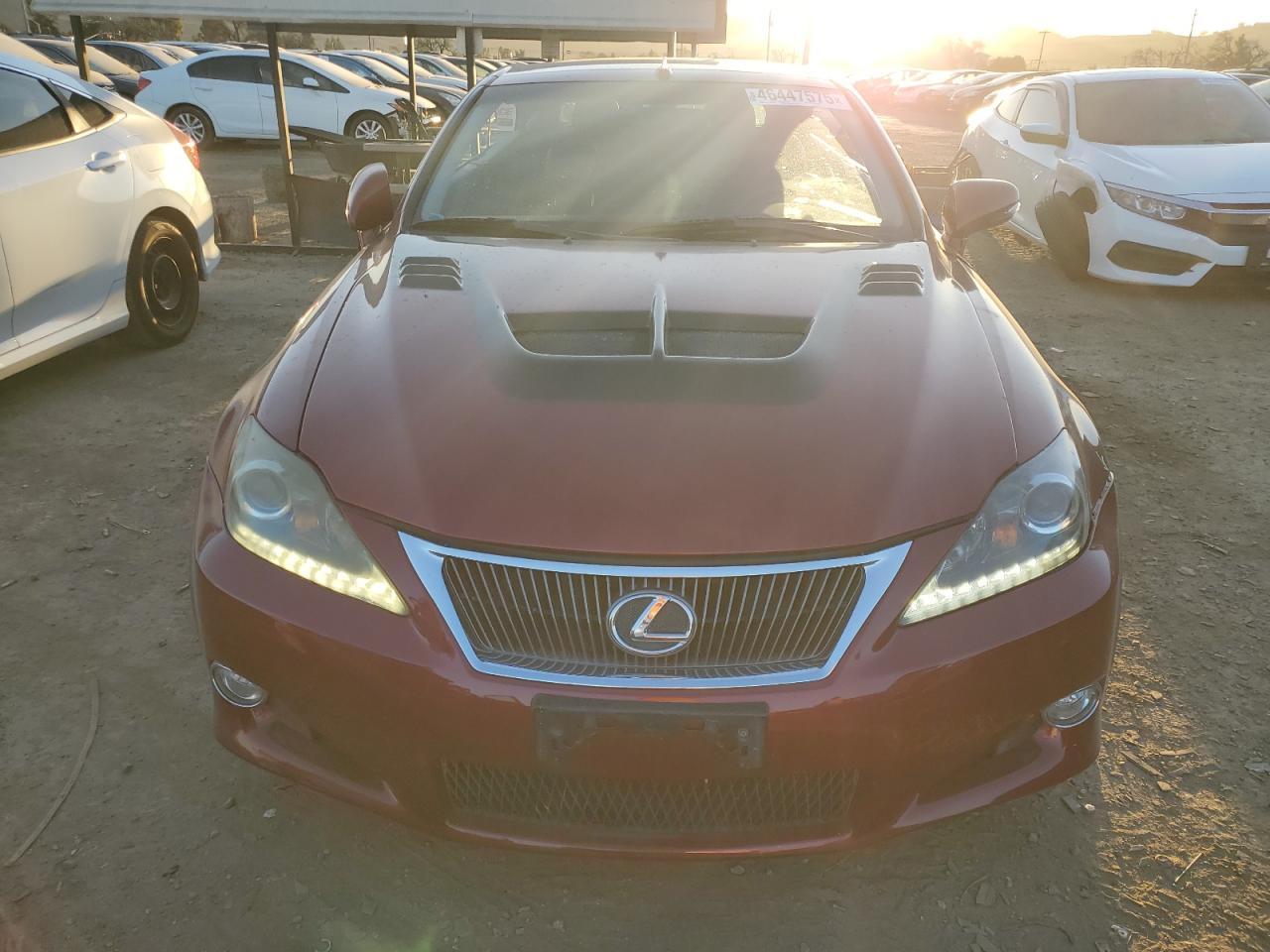 2011 LEXUS IS 350 - Фото 5