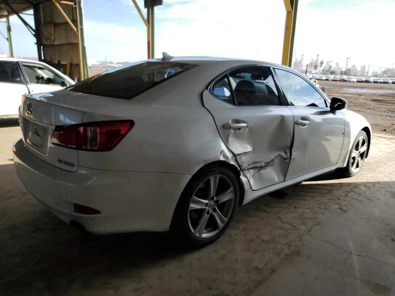 2011 LEXUS IS 250 - Фото 3