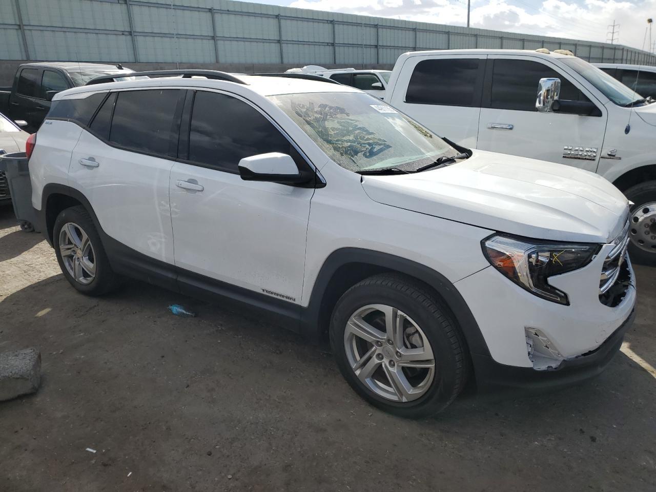 2018 GMC TERRAIN SL - Image 4