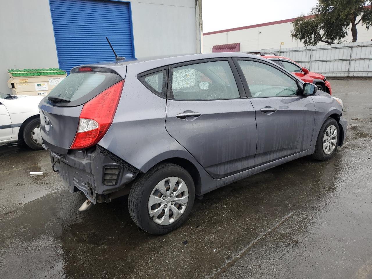 2017 HYUNDAI ACCENT SE - Image 3