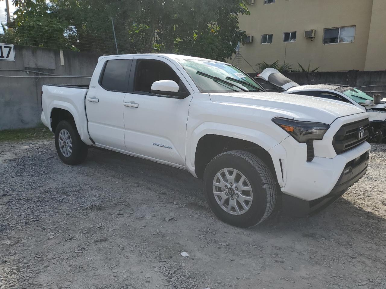 2024 TOYOTA TACOMA DOU - Фото 4