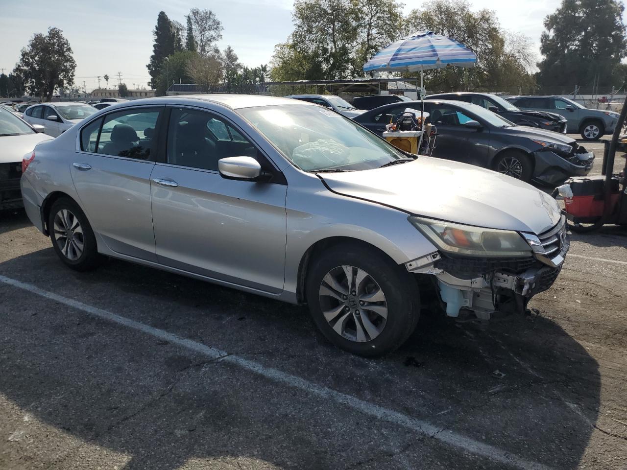 2014 HONDA ACCORD LX - Фото 4