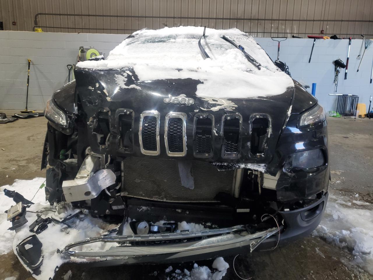 2017 JEEP CHEROKEE L - Image 5