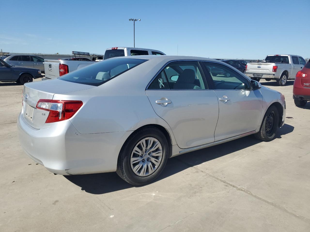 2012 TOYOTA CAMRY BASE - Фото 3