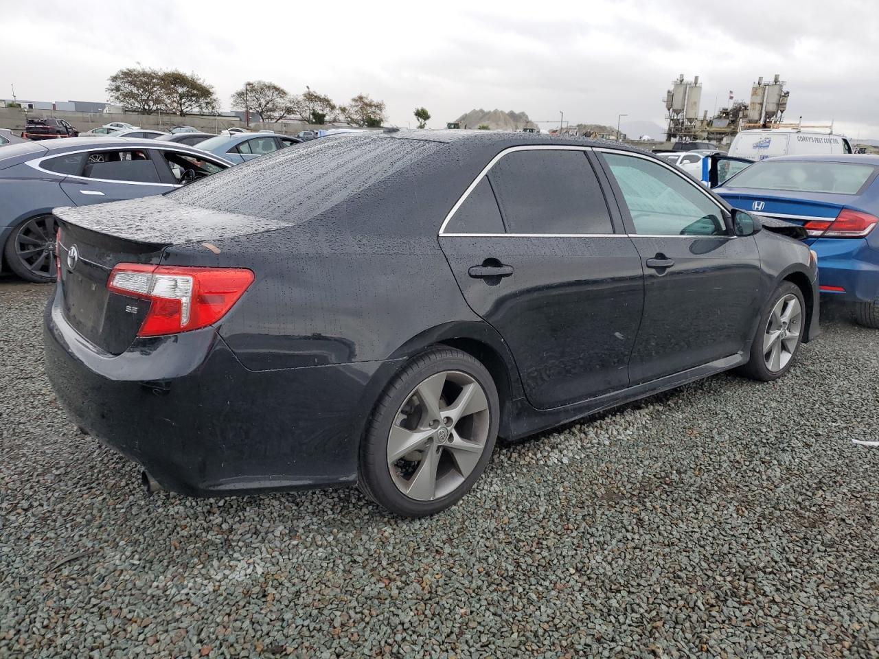 2012 TOYOTA CAMRY BASE - Фото 3