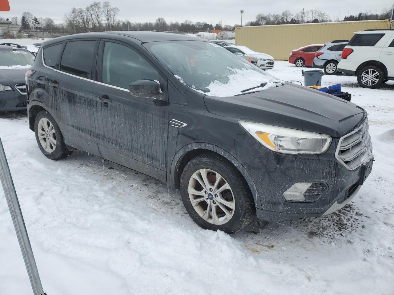 2017 FORD ESCAPE SE - Фото 4