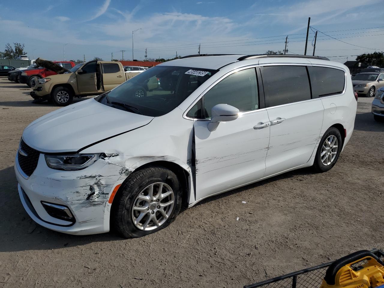 2022 CHRYSLER PACIFICA T