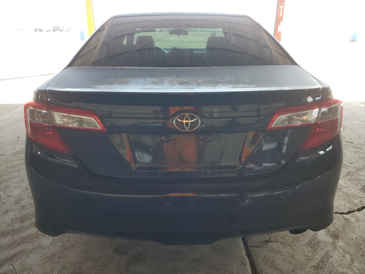2013 TOYOTA CAMRY L - Фото 6