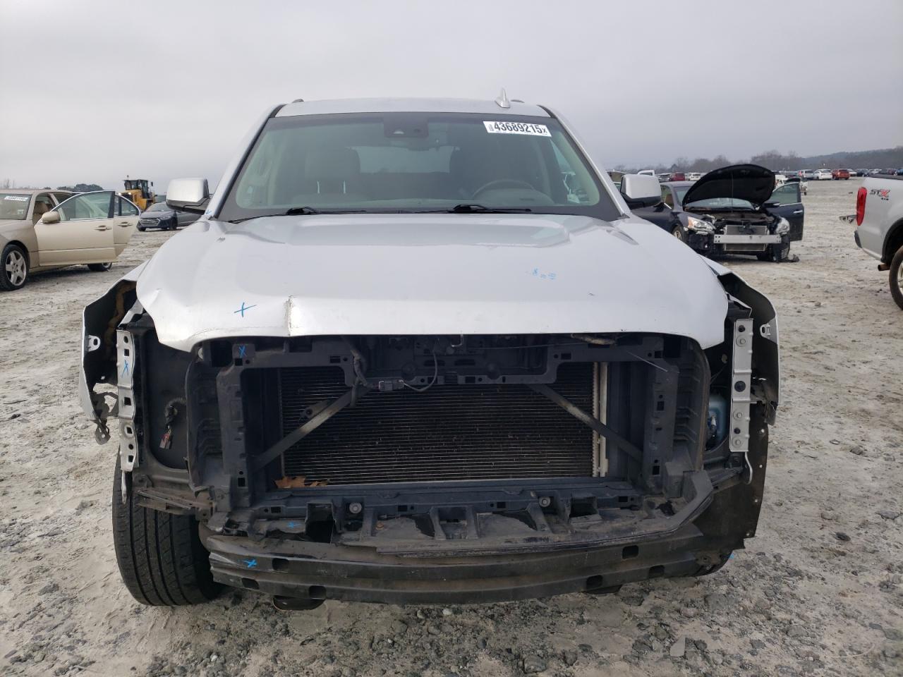 2016 GMC YUKON SLT - Фото 5