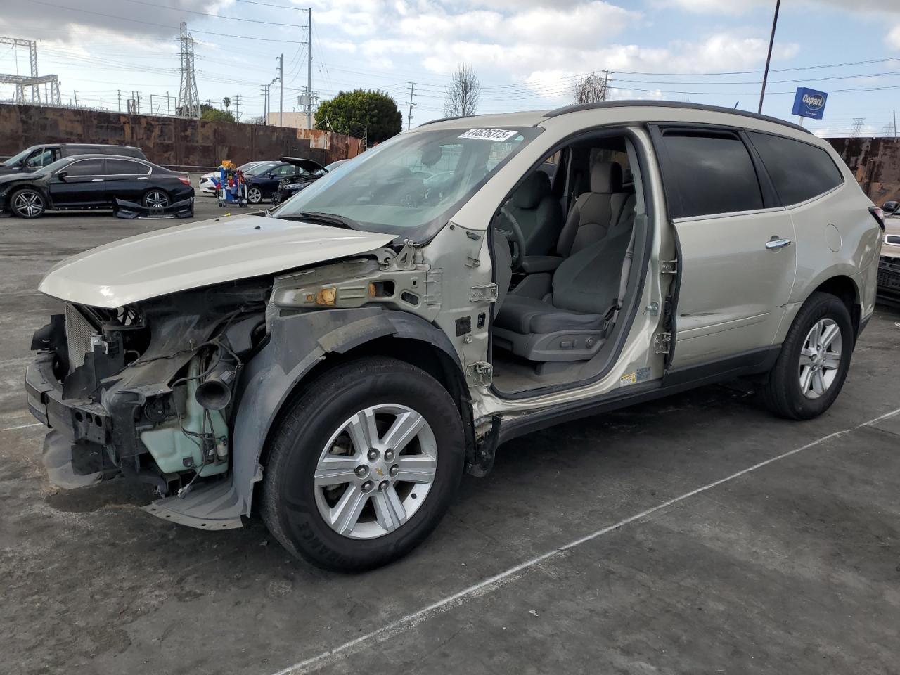 2014 CHEVROLET TRAVERSE L