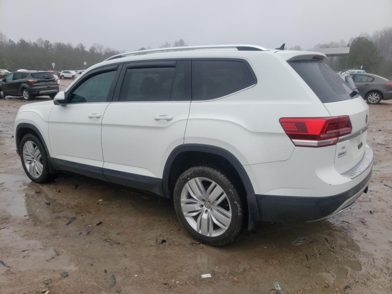2019 VOLKSWAGEN ATLAS SE - Image 2