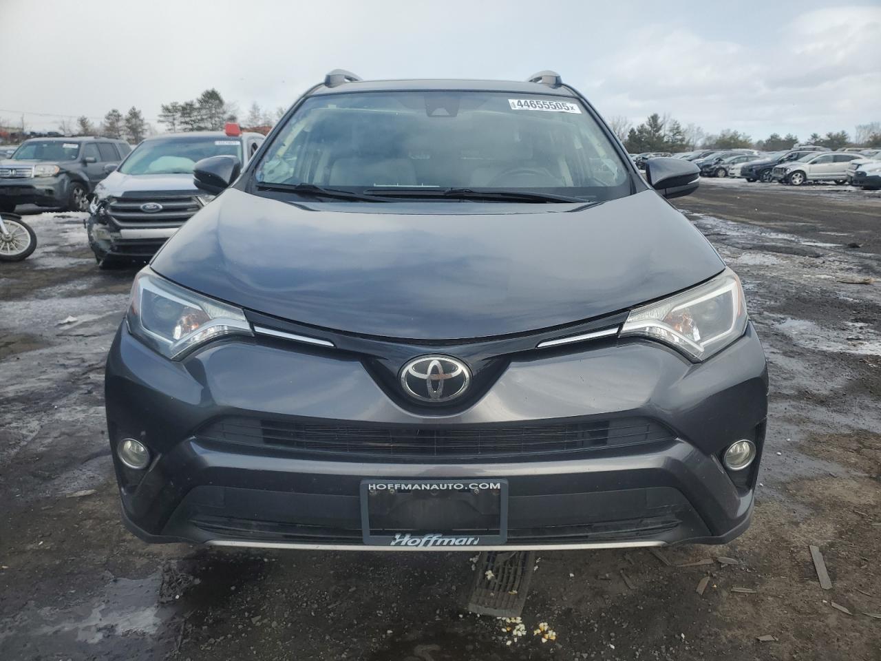 2017 TOYOTA RAV4 XLE - Image 5
