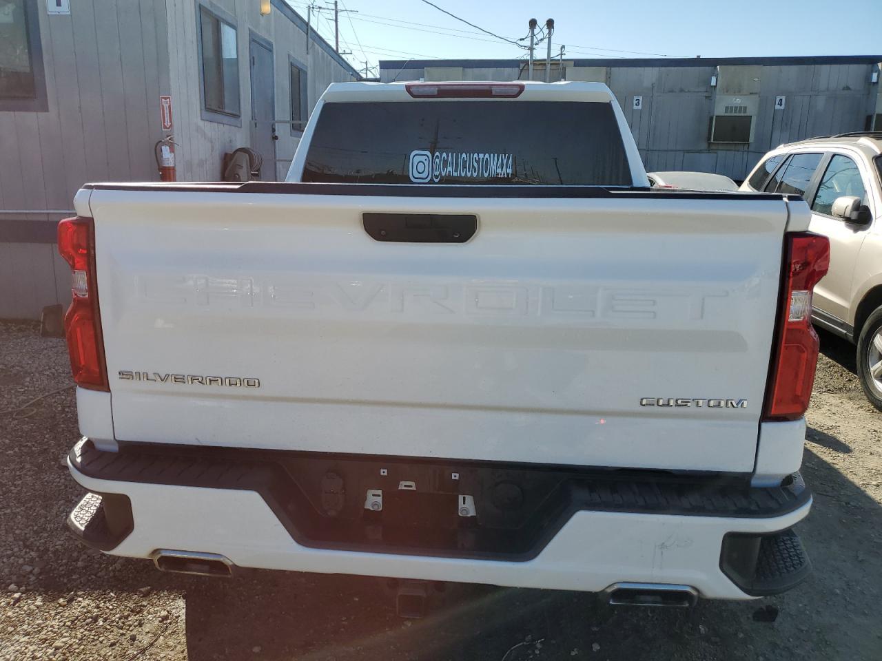 2021 CHEVROLET SILVERADO - Фото 6