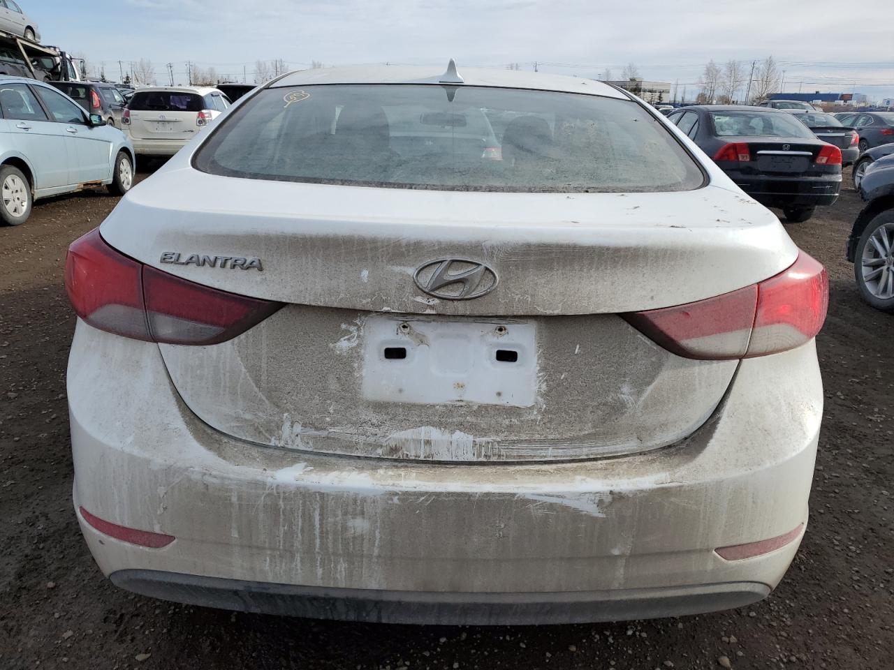 2015 HYUNDAI ELANTRA SE - Image 6