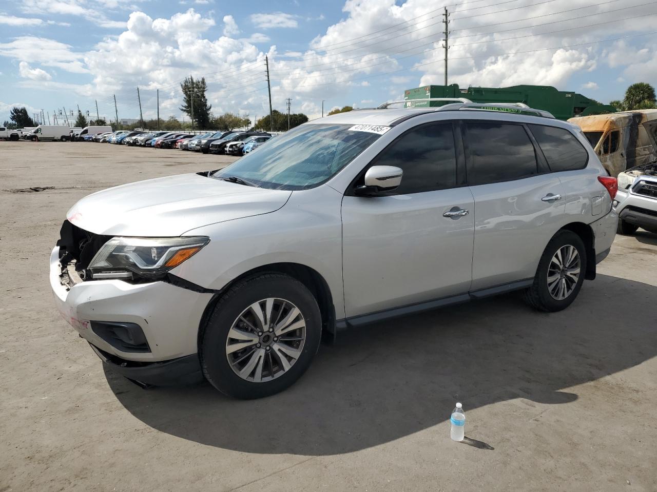 2017 NISSAN PATHFINDER