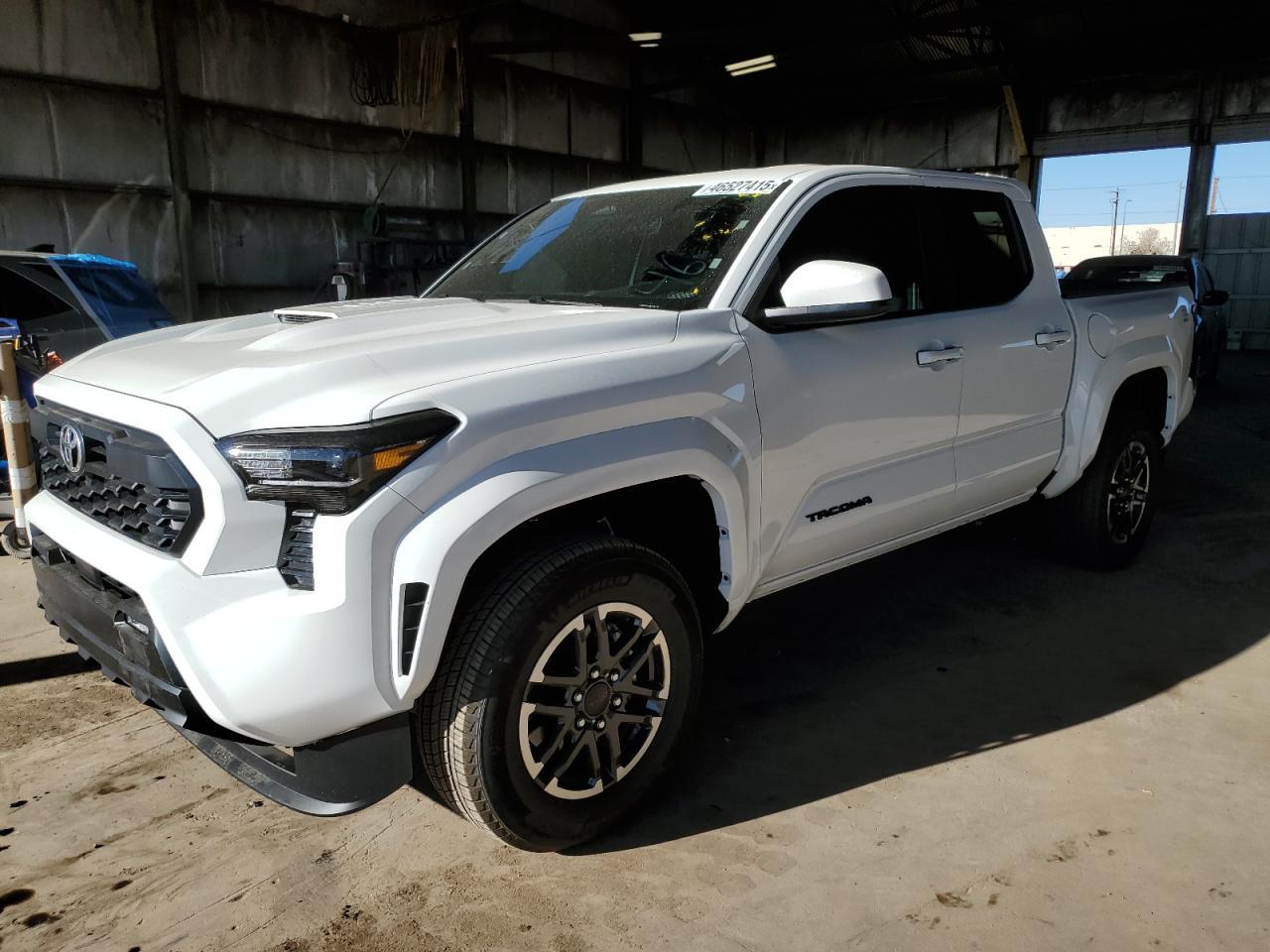 2024 TOYOTA TACOMA DOU