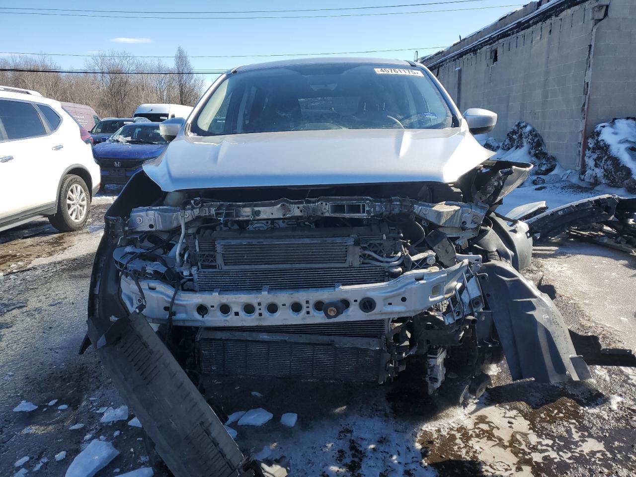 2017 FORD ESCAPE SE - Image 5
