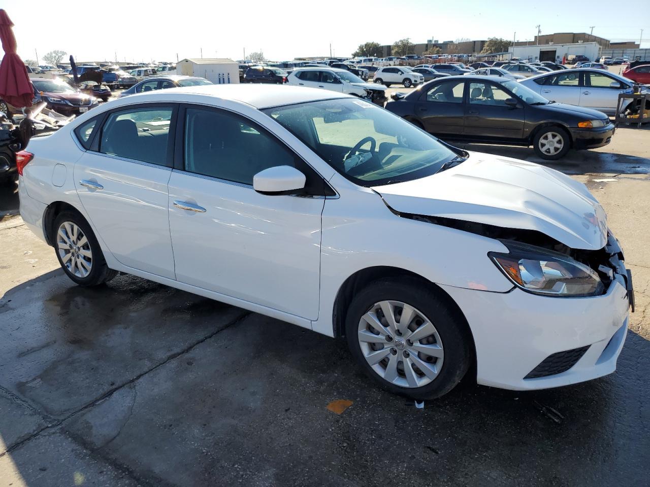 2018 NISSAN SENTRA S - Фото 4