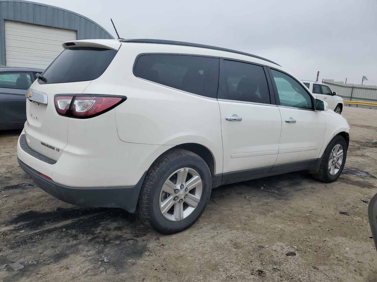 2014 CHEVROLET TRAVERSE L - Image 3