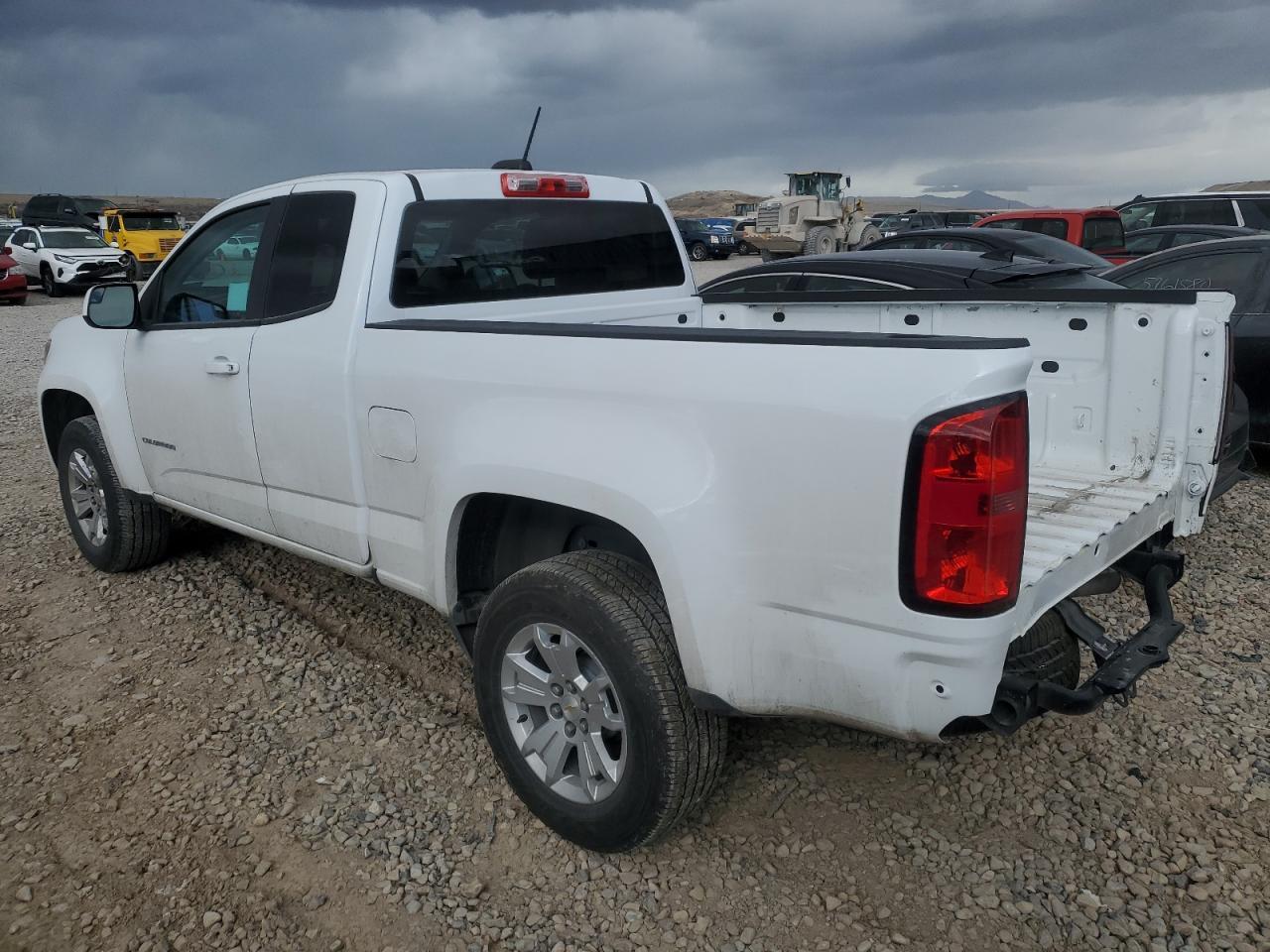 2022 CHEVROLET COLORADO L - Image 2