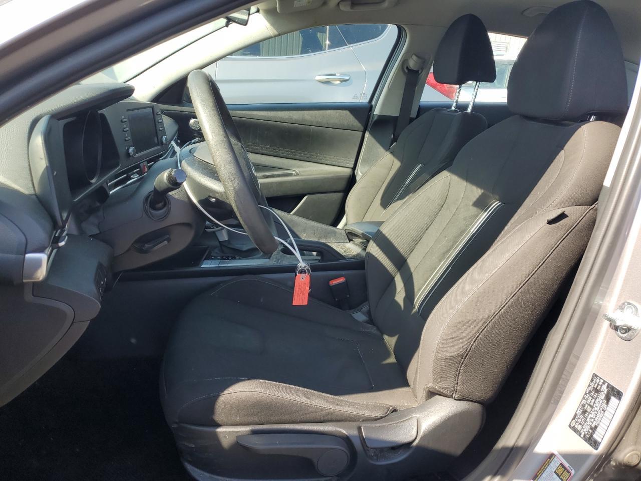 2023 HYUNDAI ELANTRA SE - Image 7