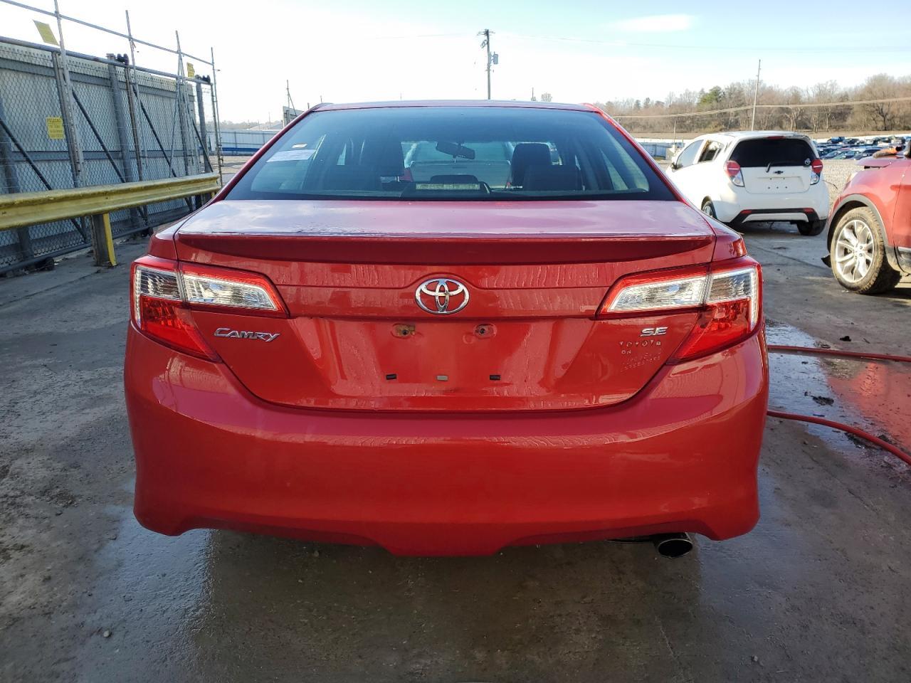 2014 TOYOTA CAMRY L - Image 6