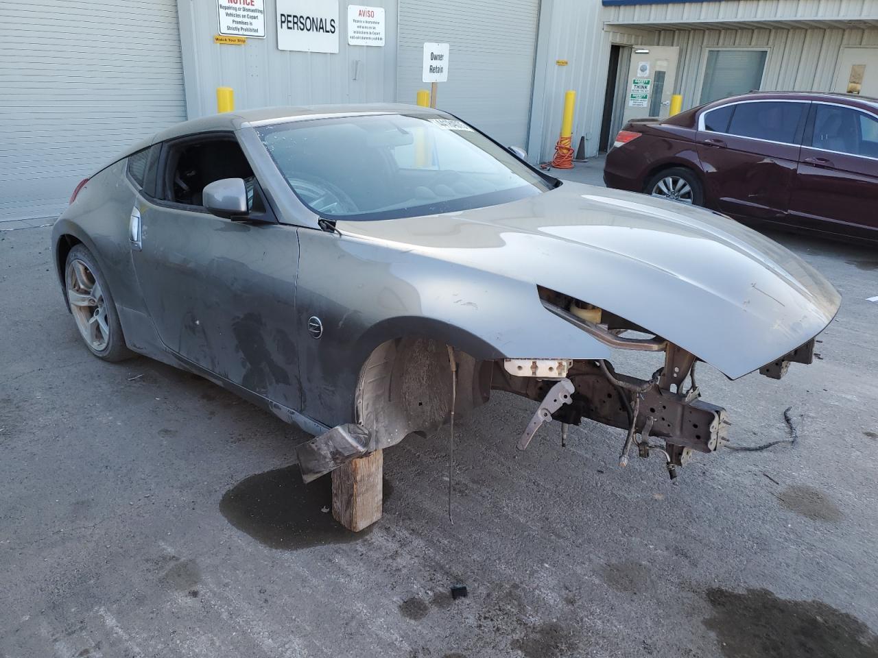 2010 NISSAN 370Z - Фото 4