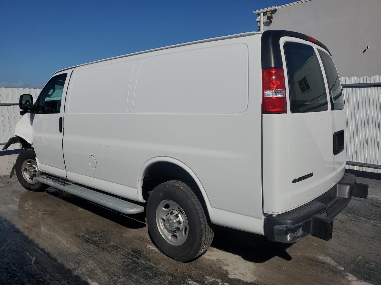 2024 CHEVROLET EXPRESS G2 - Image 2