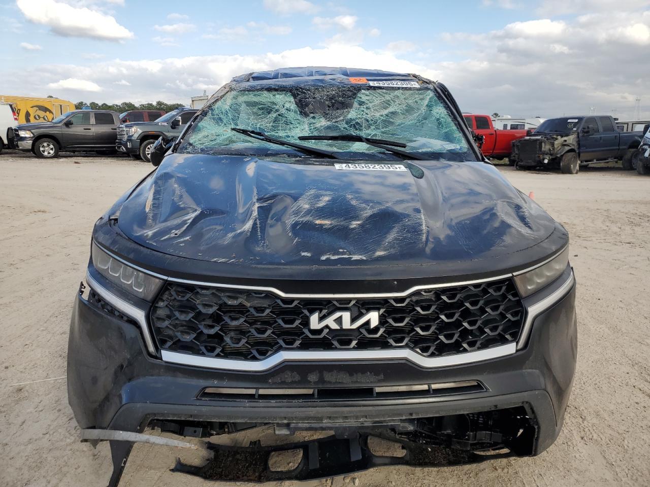 2023 KIA SORENTO LX - Image 5