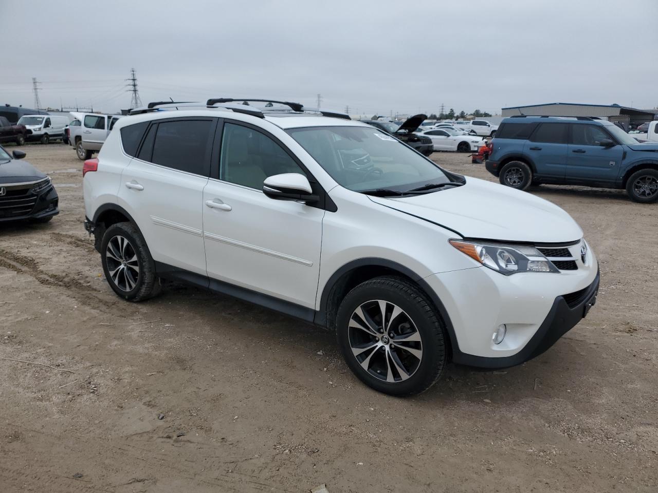 2015 TOYOTA RAV4 LIMIT - Фото 4
