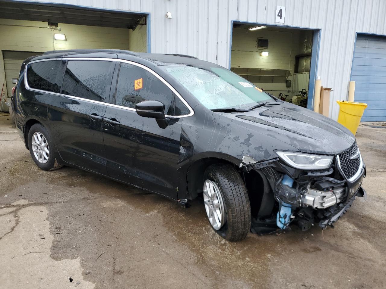 2022 CHRYSLER PACIFICA T - Image 4
