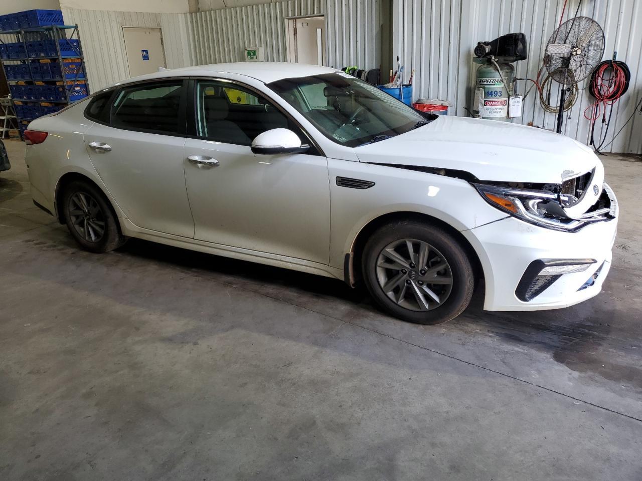 2019 KIA OPTIMA LX - Фото 4