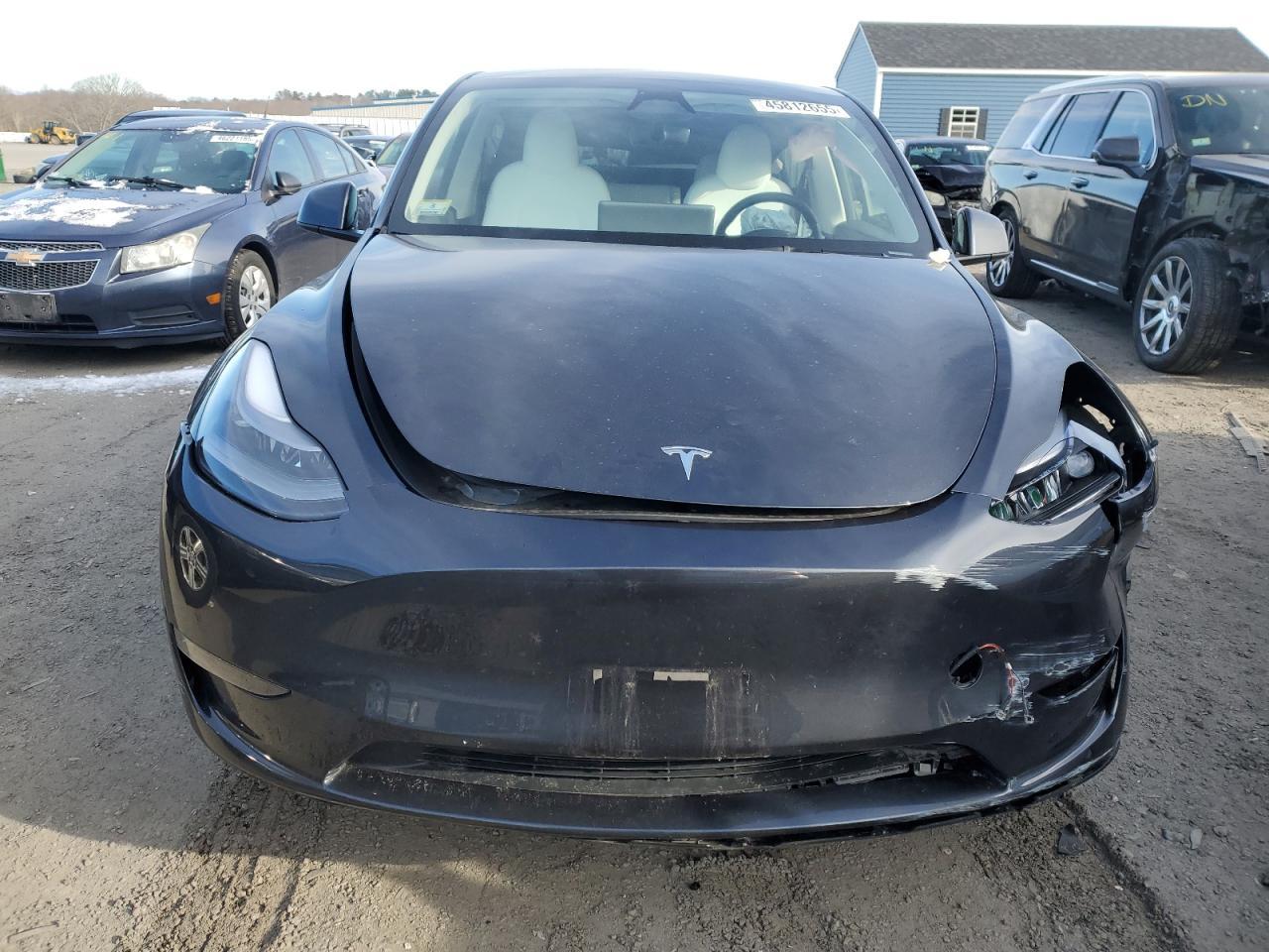 2024 TESLA MODEL Y - Image 5